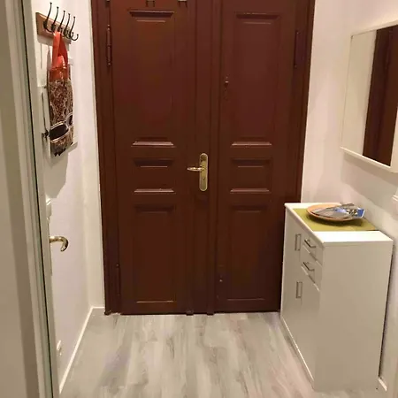 Modern Apartment, Randneustadt With Great Connections