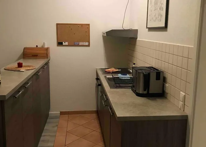 Modern Apartment, Randneustadt With Great Connections *