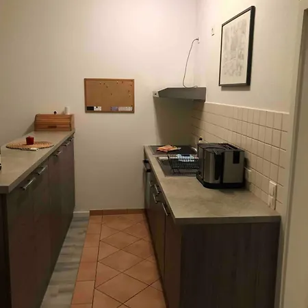 Modern Apartment, Randneustadt With Great Connections *